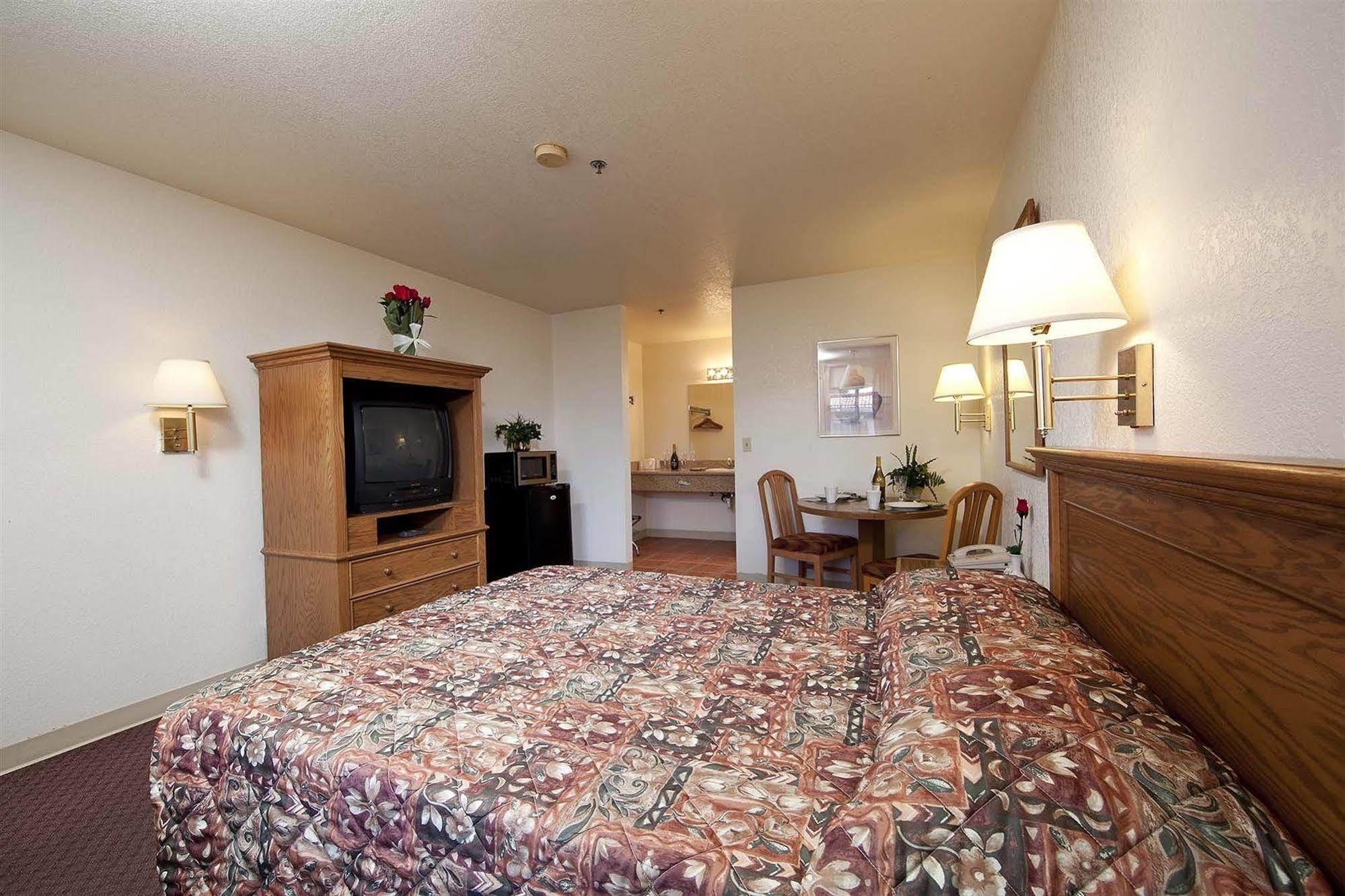 On The River Hotel Bullhead City